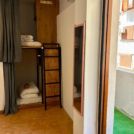 Spanglish Hostel *