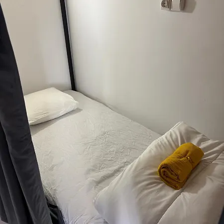 Spanglish Hostel Μπένιντορμ