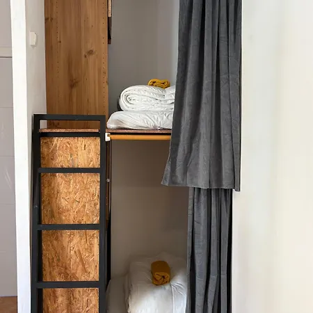 Hostel Spanglish Μπένιντορμ